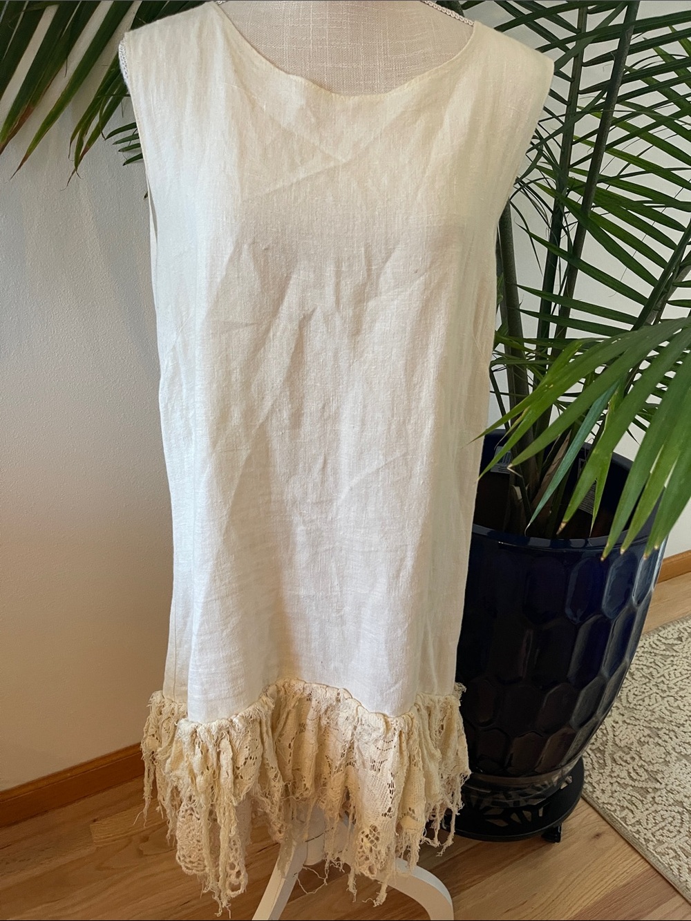 Vintage 316 Cream Linen High-Low Dress with Lace Fringe